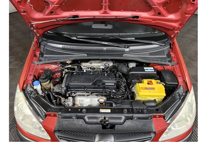 Hyundai Getz 1.4 AT (97 л.с.) Красный в АВИЛОН. Слайд №10