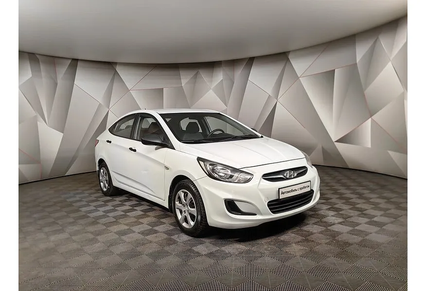 Hyundai Solaris 1.4 MT (107 л.с.) Classic Белый в АВИЛОН. Слайд №3