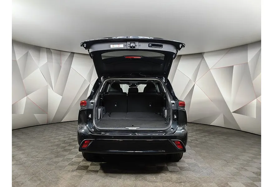 Toyota Highlander 2.0T AT 4WD (248 л.с.) 7 мест Престиж Черный в АВИЛОН. Слайд №12