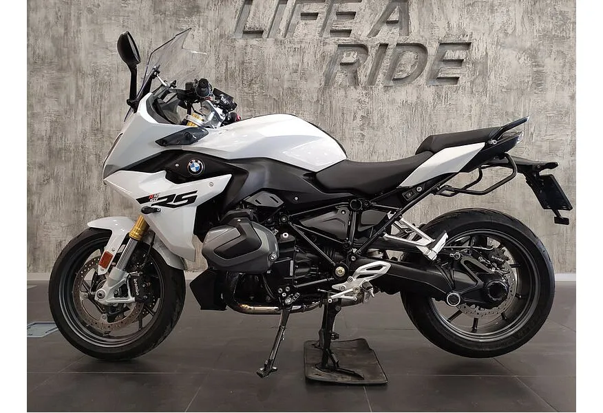 BMW Motorrad R 1250 RS R 1250 RS 1254 см³ (136) 1254 Белый в АВИЛОН. Слайд №3