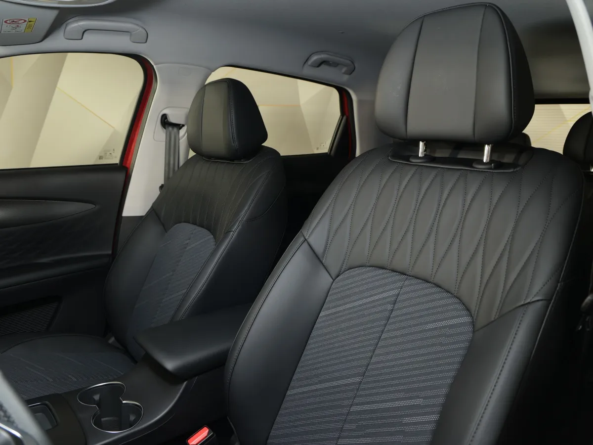 TENET Plus L4 1.5T 6DCT 2WD (147 л.с.) Элегант Серый в АВИЛОН. Слайд №5