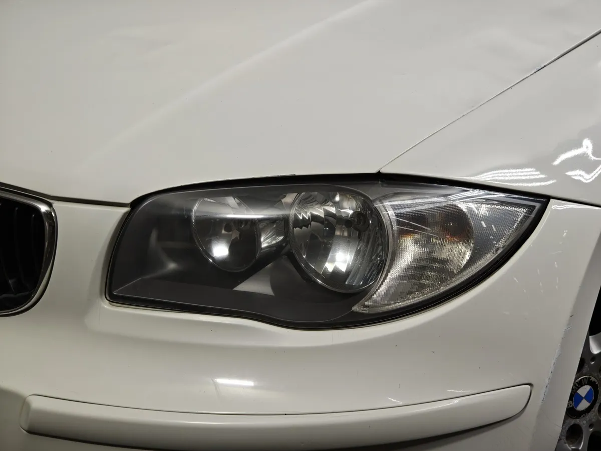 BMW 1 серия 118i AT (136 л.с.) Белый в АВИЛОН. Слайд №8