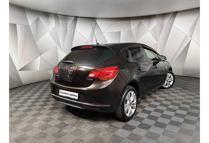 LIVE. Слайд №8