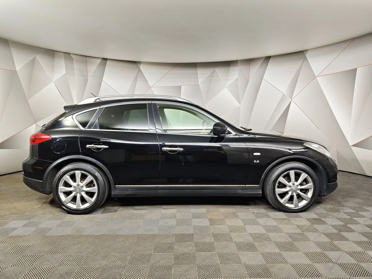 Infiniti QX50 2.5 AT AWD (222 л.с.) Черный в АВИЛОН. Слайд №6