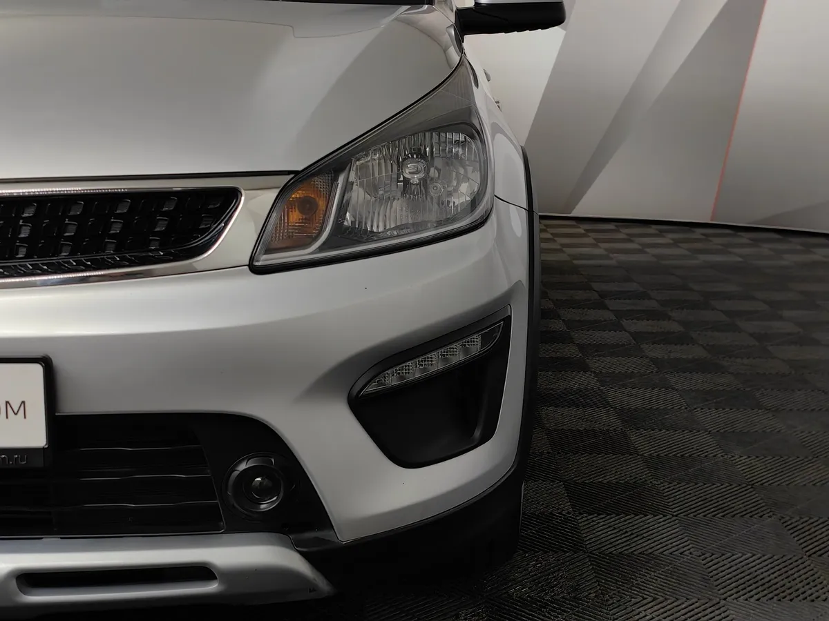 Kia Rio X-Line 1.6 AT (123 л.с.) Luxe Серый в АВИЛОН. Слайд №10