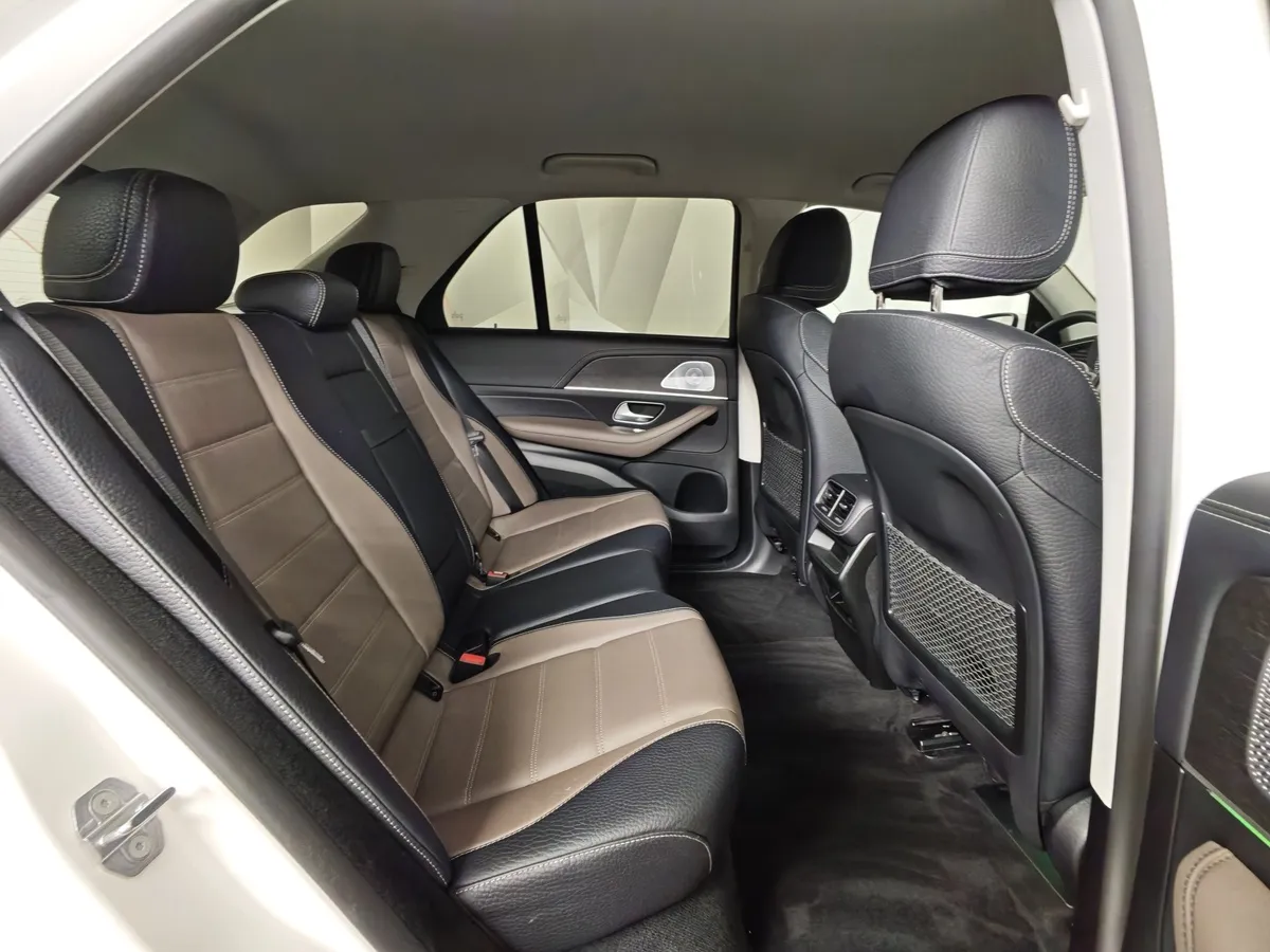 Mercedes-Benz GLE 300d 4MATIC 9G-TRONIC (269 л.с.) Белый в АВИЛОН. Слайд №16