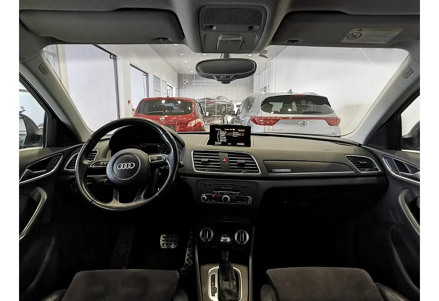 Audi Q3 2.0 TFSI quattro S tronic (170 л.с.) Черный в АВИЛОН. Слайд №11