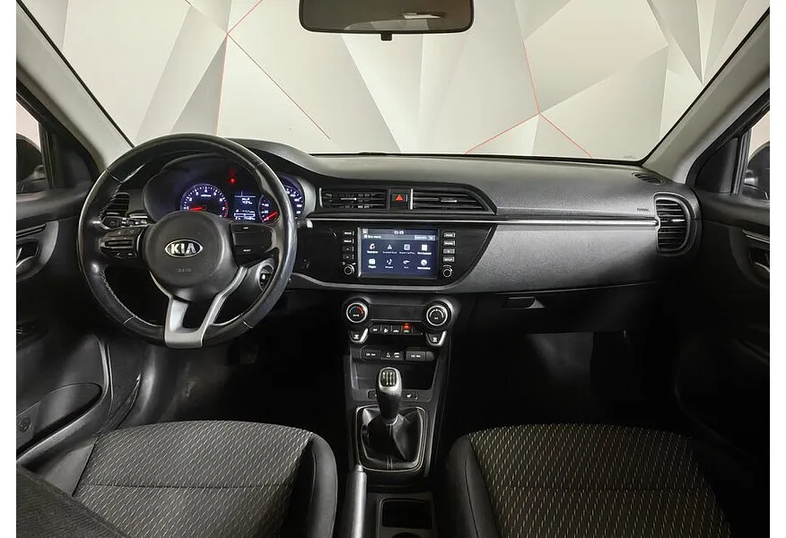 Kia Rio X-Line 1.6 AT (123 л.с.) Черный в АВИЛОН. Слайд №14