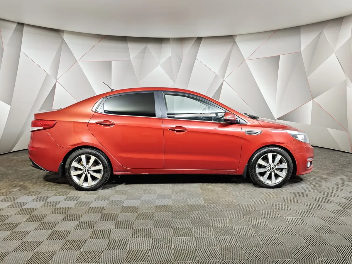 Kia Rio 1.6 AT (123 л.с.) Красный в АВИЛОН. Слайд №6