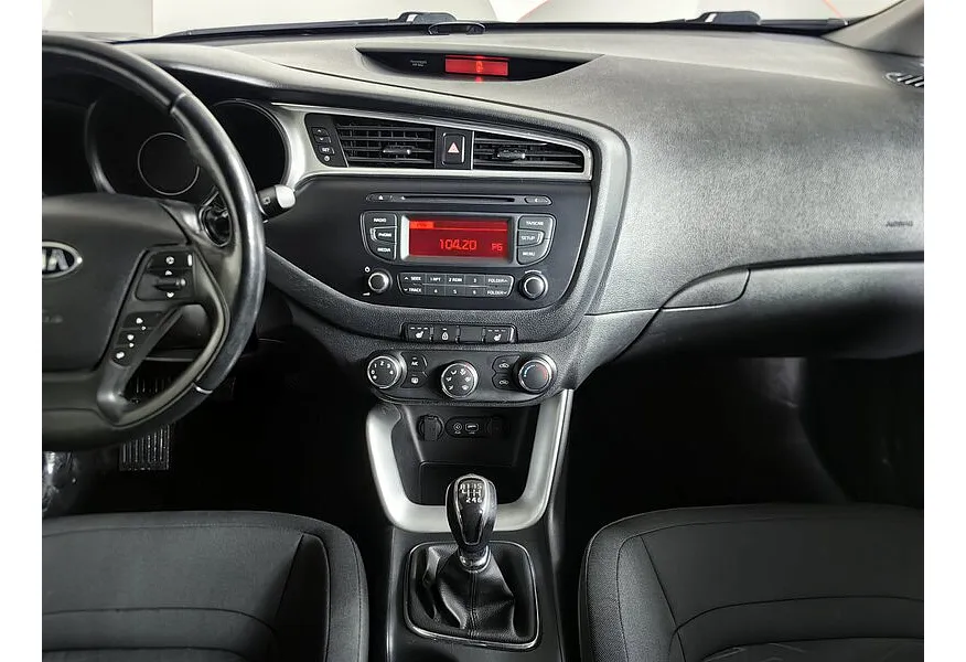 Kia Ceed 1.6 AT (130 л.с.) Classic Черный в АВИЛОН. Слайд №15