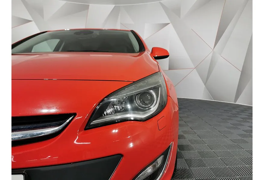 Opel Astra 1.6 Turbo AT (180 л.с.) Красный в АВИЛОН. Слайд №10