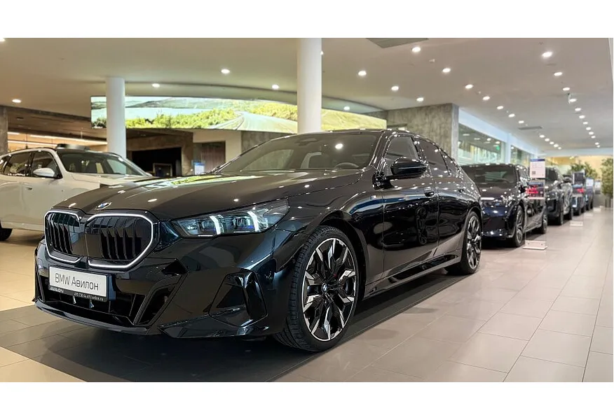 АВИЛОН - BMW 5 серия 520d xDrive AT (197 л.с.) Черный - slide 9612427