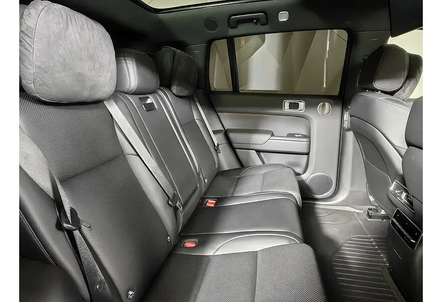 Li Auto L7 1.5 AT 4WD (449 л.с.) Max Черный в АВИЛОН. Слайд №16