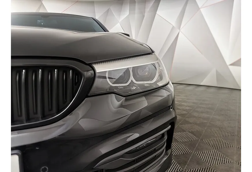 BMW 5 серия 520d xDrive Steptronic (190 л.с.) Base (Локальная сборка) Черный в АВИЛОН. Слайд №8