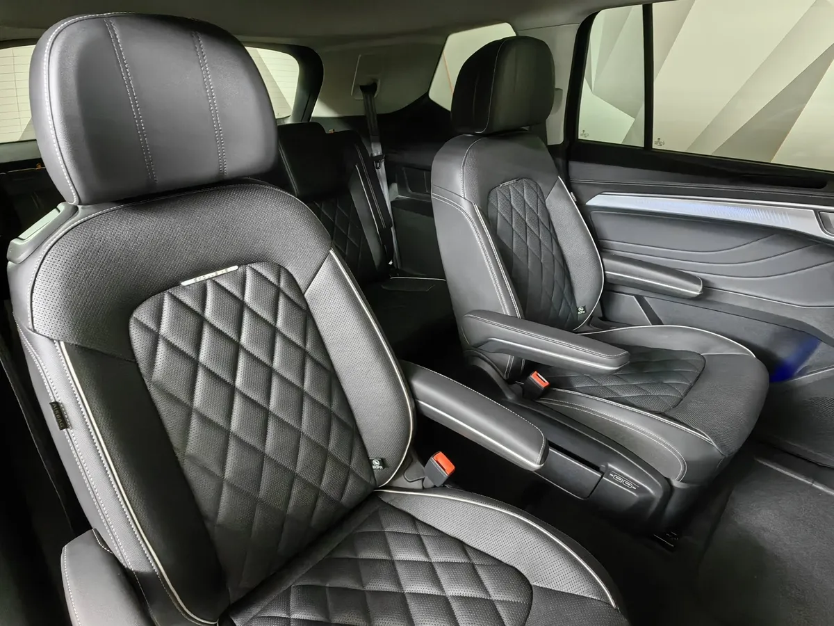 Volkswagen Talagon 2.0 7DSG AWD (220 л.с.) Серый в АВИЛОН. Слайд №17