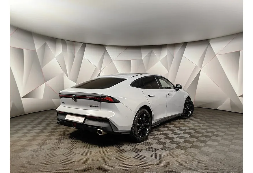 Changan UNI-V 1.5 AMT (181 л.с.) DLX Серый в АВИЛОН. Слайд №2