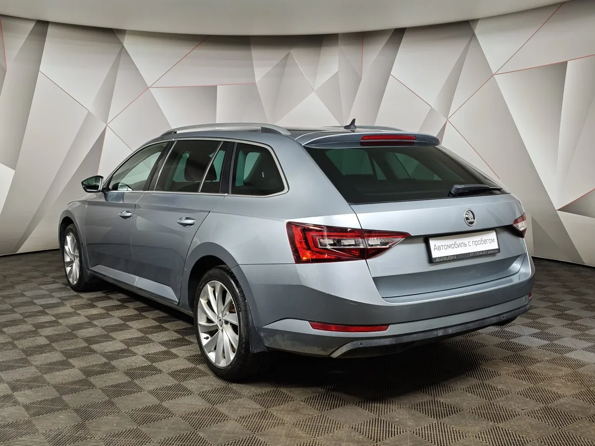 Skoda Superb 1.8 TSI DSG (180 л.с.) Серый в АВИЛОН. Слайд №4