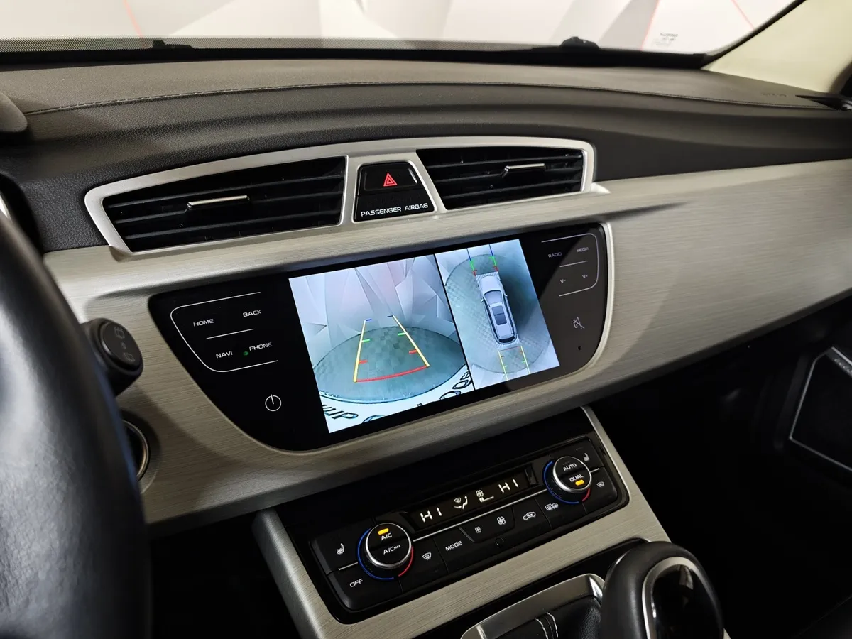 Geely Atlas 1.8 AT (184 л.с.) Luxe LED Бежевый в АВИЛОН. Слайд №20