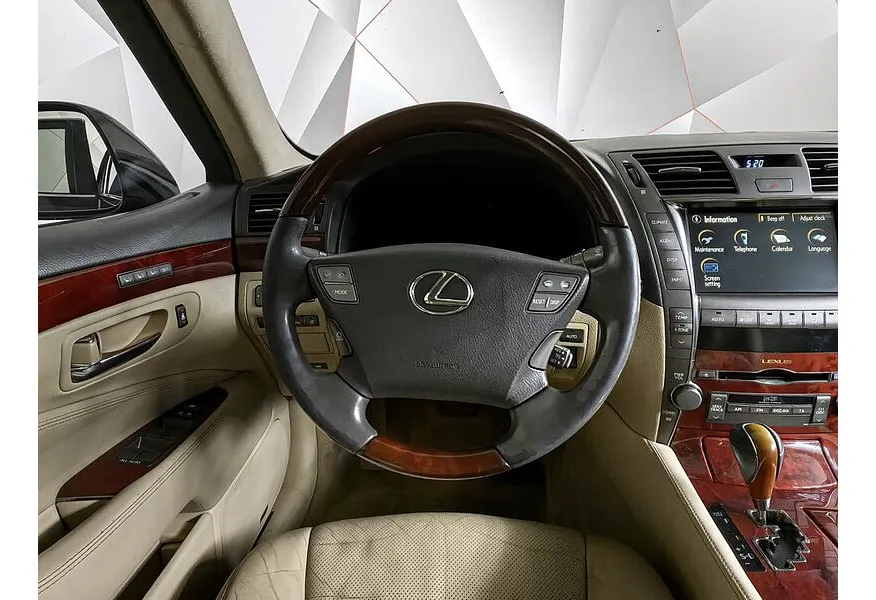 Lexus LS 460 L AT (381 л.с.) Exclusive 4 Черный в АВИЛОН. Слайд №17