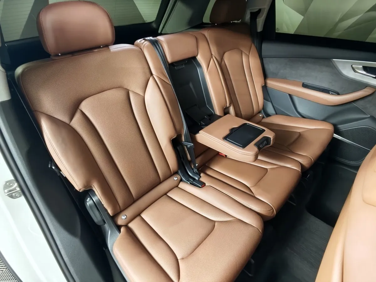 Audi Q7 3.0 TDI Tiptronic quattro (249 л.с.) Белый в АВИЛОН. Слайд №17