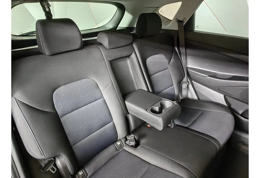 Hyundai Tucson 2.0 AT (150 л.с.) Comfort Черный в АВИЛОН. Слайд №16