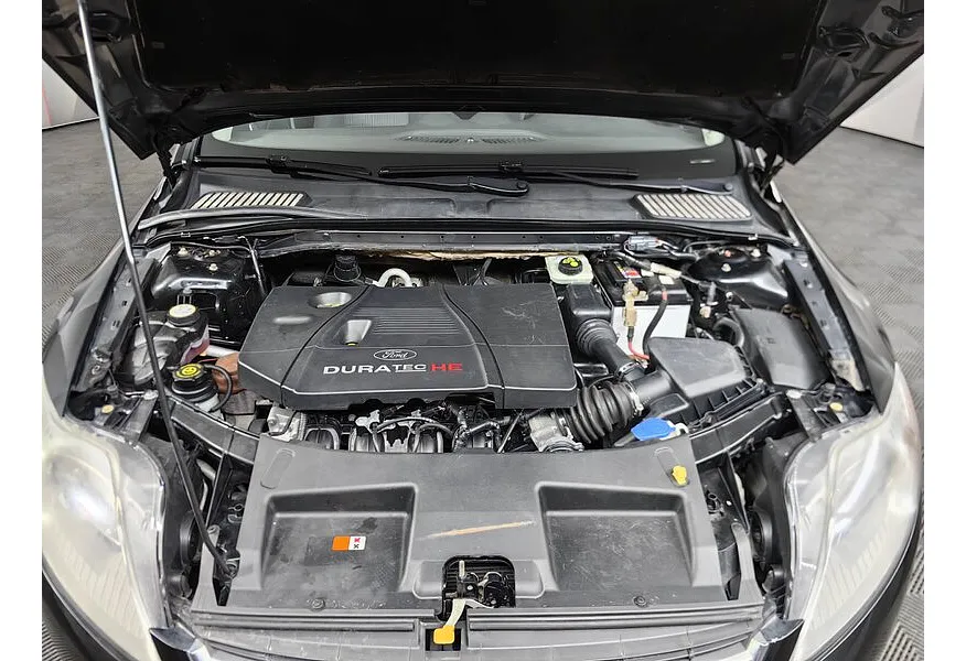 Ford Mondeo 2.3 AT (161 л.с.) Ambiente Черный в АВИЛОН. Слайд №10