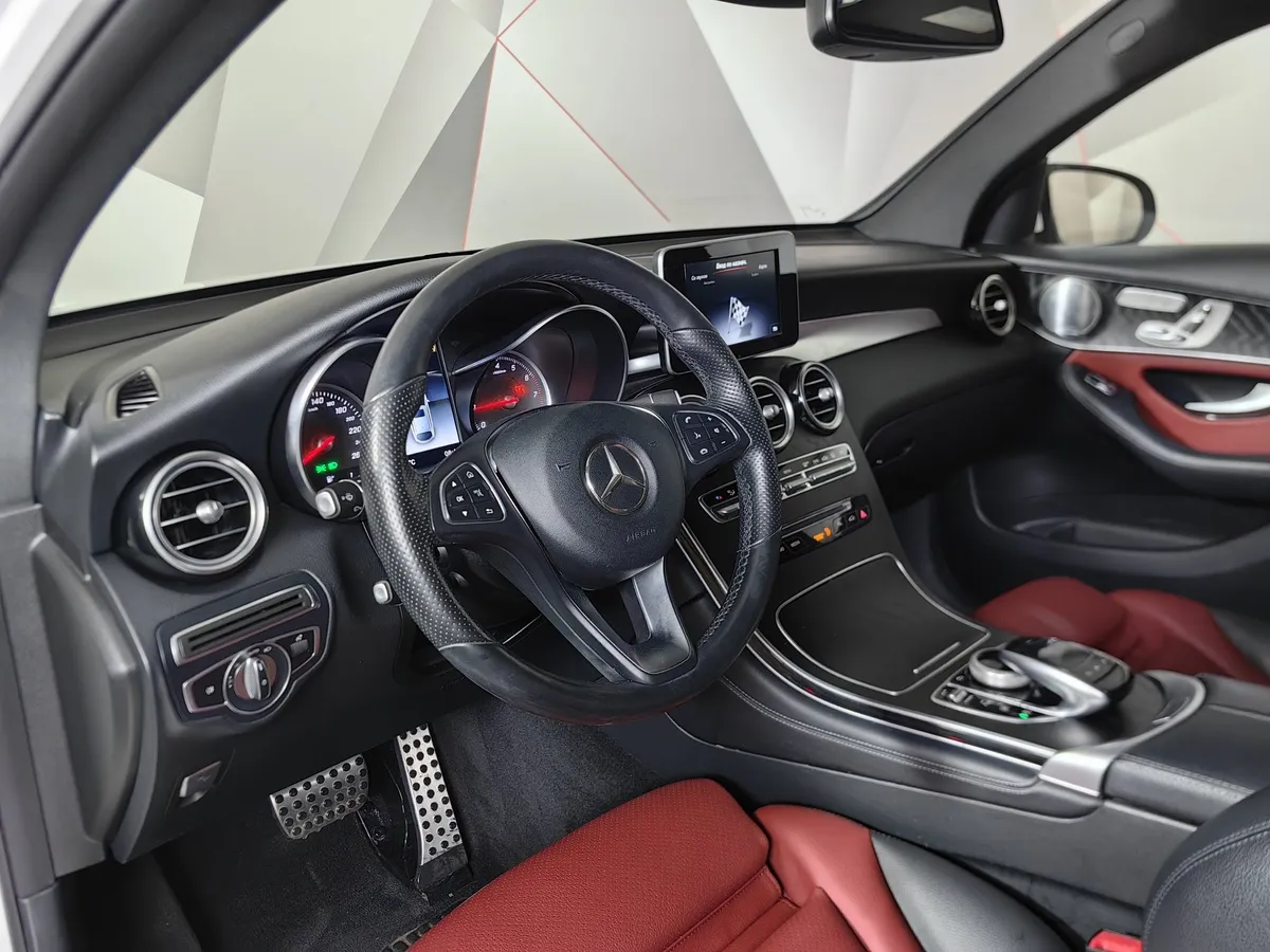 Mercedes-Benz GLC Купе 300 9G-TRONIC 4MATIC (245 л.с.) Sport Белый в АВИЛОН. Слайд №19