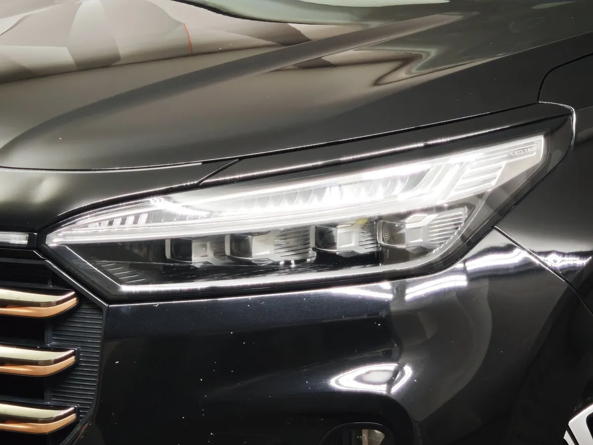 EXEED VX 2.0 AMT AWD (249 л.с.) President Limited Edition Черный в АВИЛОН. Слайд №10