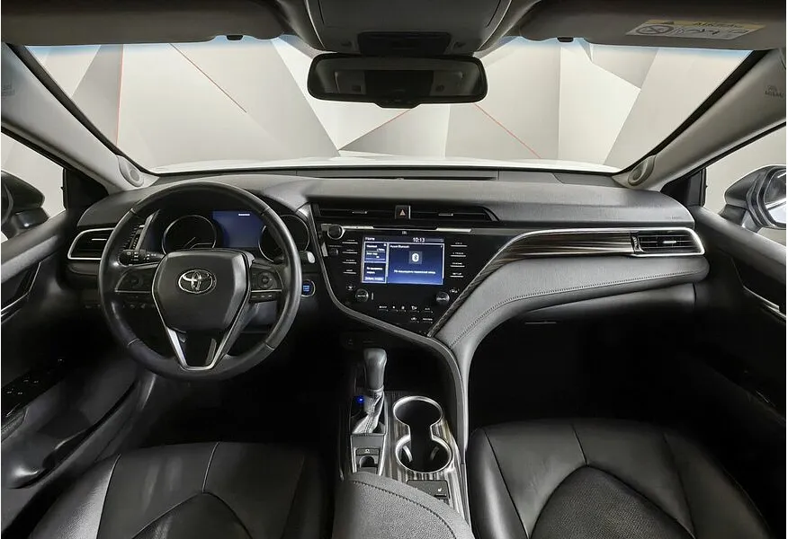 Toyota Camry 2.5 AT (181 л.с.) Классик Белый в АВИЛОН. Слайд №14