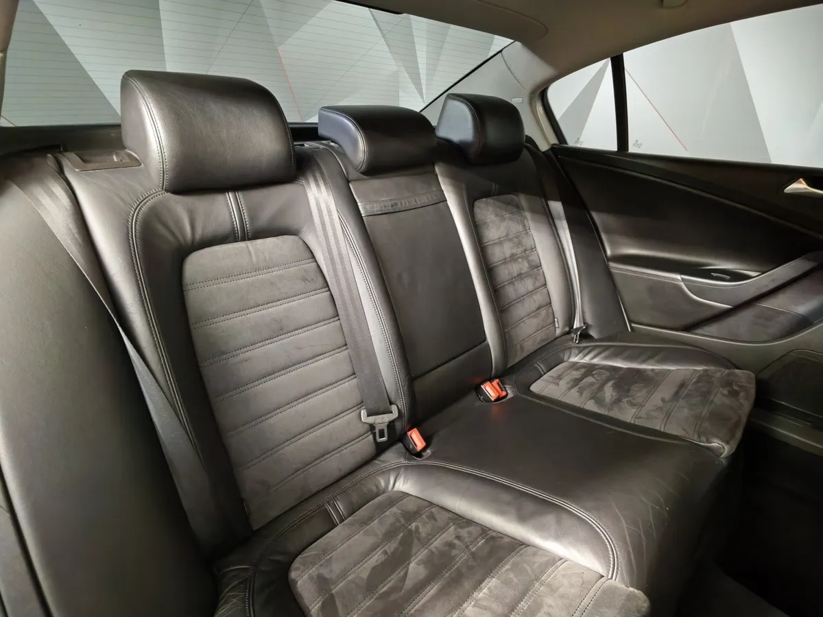 Volkswagen Passat 1.8 TSI DSG (152 л.с.) Серебристый в АВИЛОН. Слайд №16