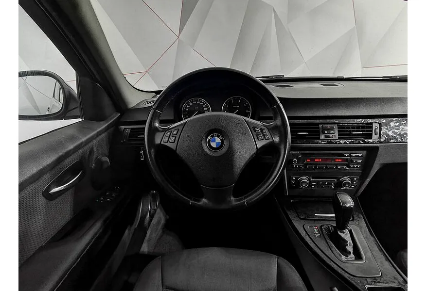 BMW 3 серия 318i AT (136 л.с.) Черный в АВИЛОН. Слайд №14 BMW 3 серия 318i AT (136 л.с.) Черный в АВИЛОН. Слайд №14