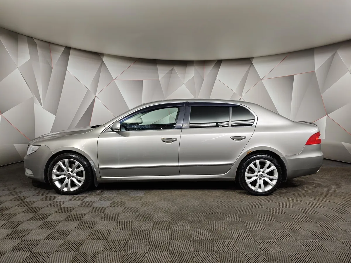 Skoda Superb 1.8 TSI AT (152 л.с.) Бежевый в АВИЛОН. Слайд №5