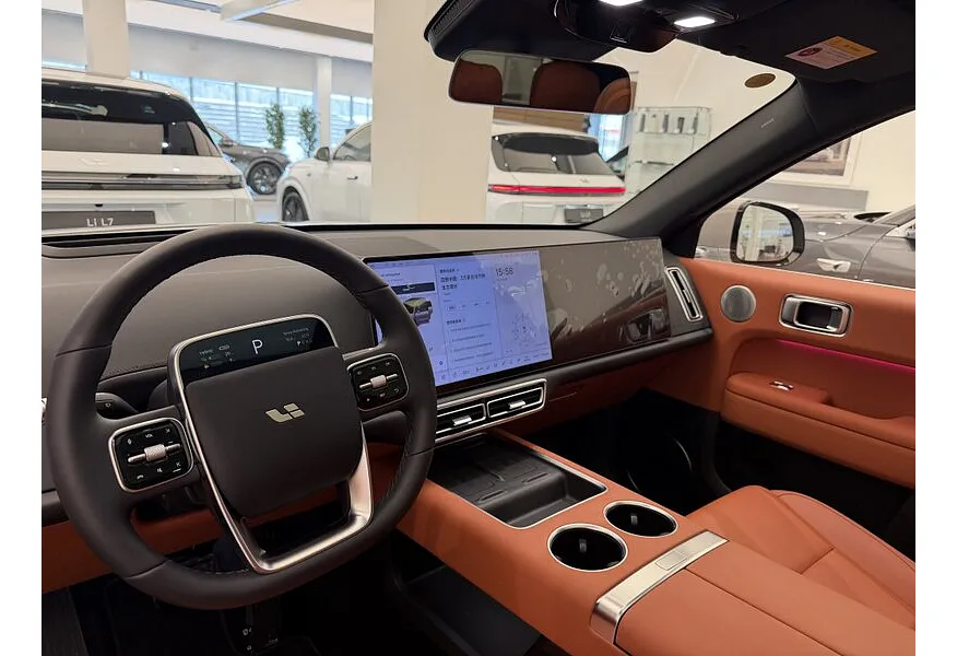 Li Auto L6 1.5 AT 4WD (150 л.с.) Pro Серый в АВИЛОН. Слайд №7