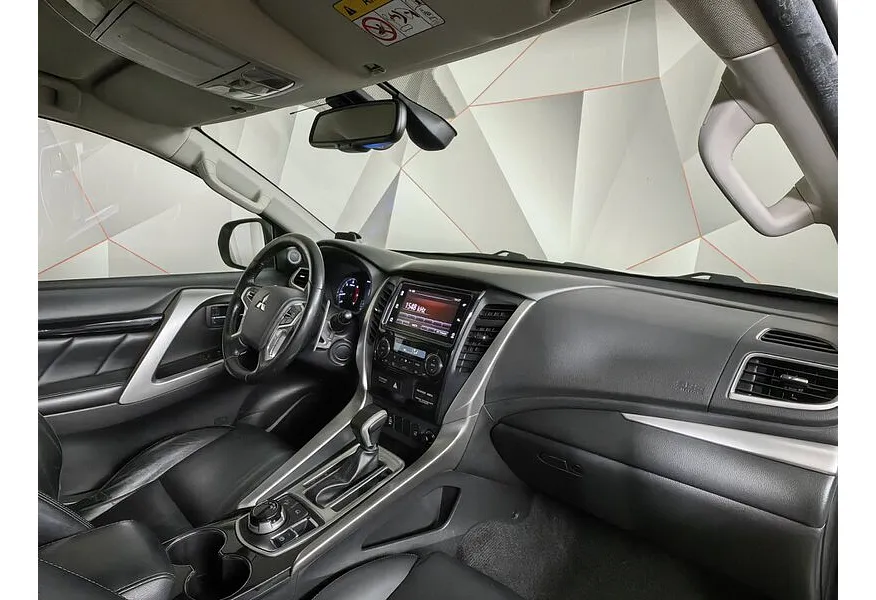 Mitsubishi Pajero Sport 2.4 DI-D AT AWD (181 л.с.) Белый в АВИЛОН. Слайд №12