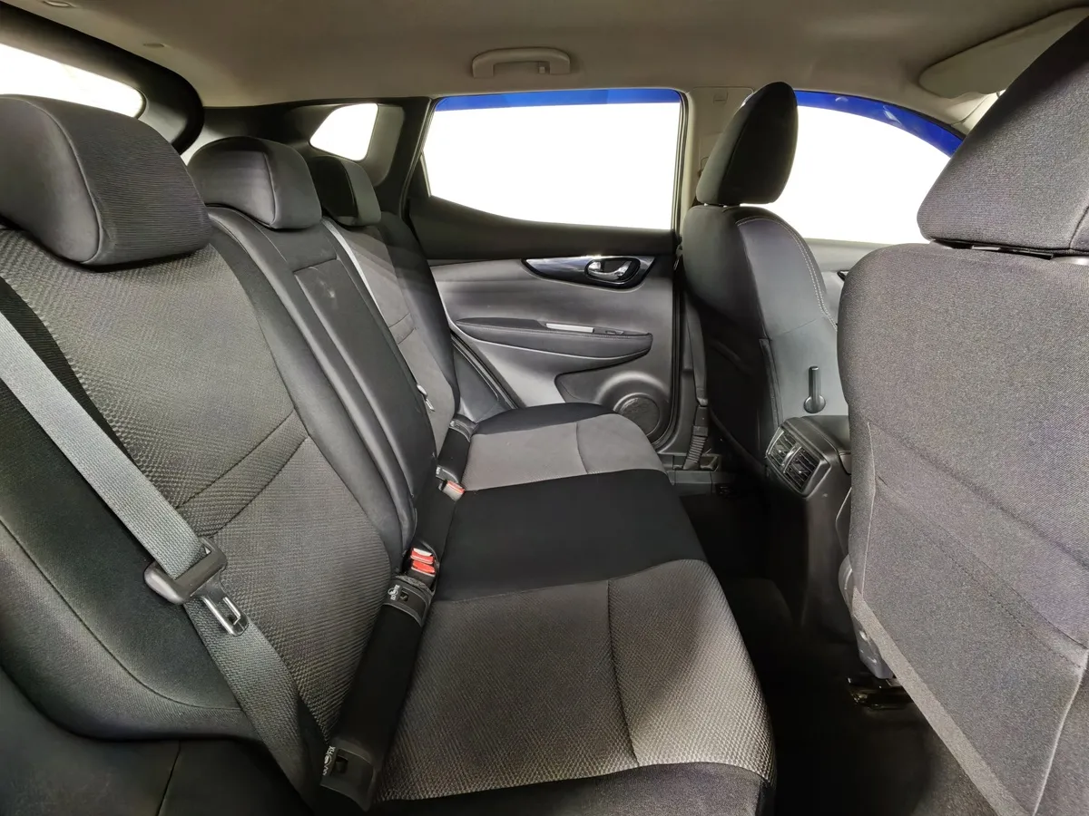 Nissan Qashqai 1.2 DIG-T CVT (115 л.с.) XE Красный в АВИЛОН. Слайд №16