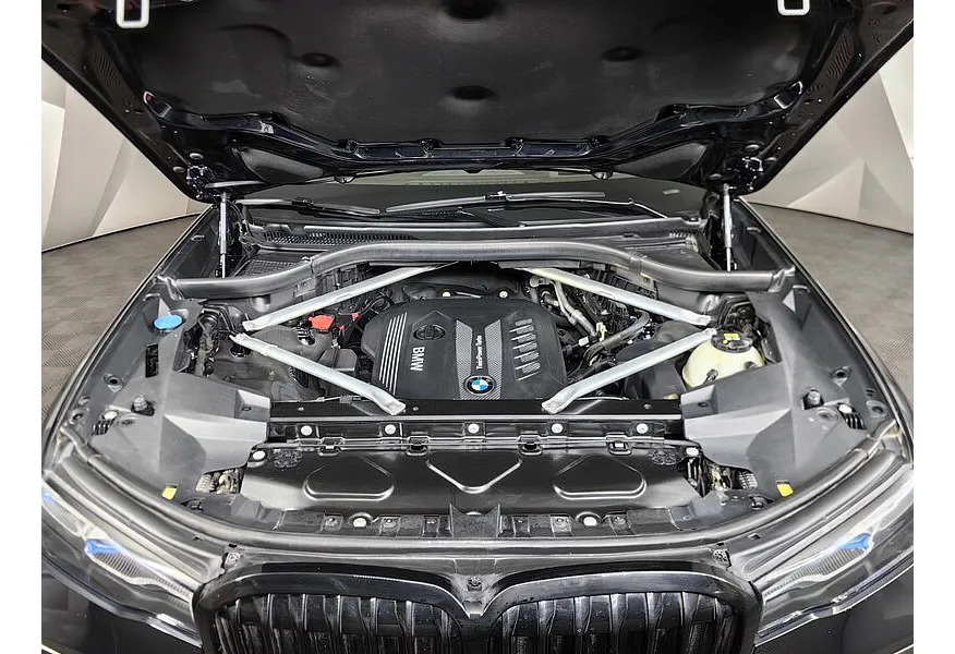 BMW X7 xDrive30d Steptronic (249 л.с.) M Sport Pro Черный в АВИЛОН. Слайд №10