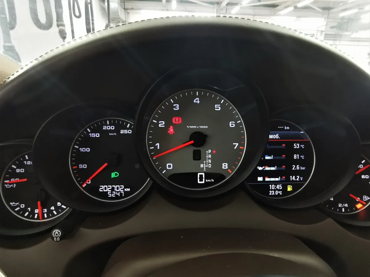 Porsche Cayenne S 3.6 Tiptronic S AWD (420 л.с.) Коричневый в АВИЛОН. Слайд №17