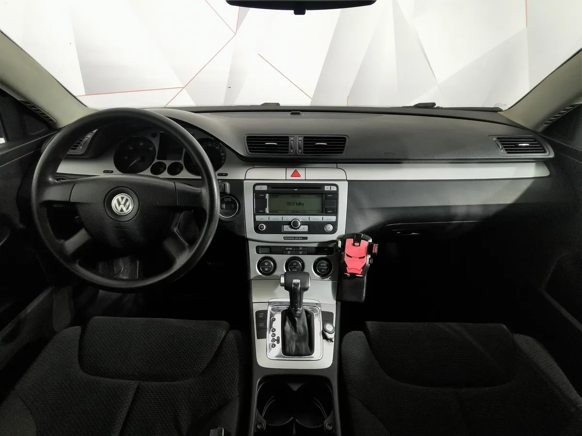 Volkswagen Passat 2.0 TDI DSG (140 л.с.) Черный в АВИЛОН. Слайд №11