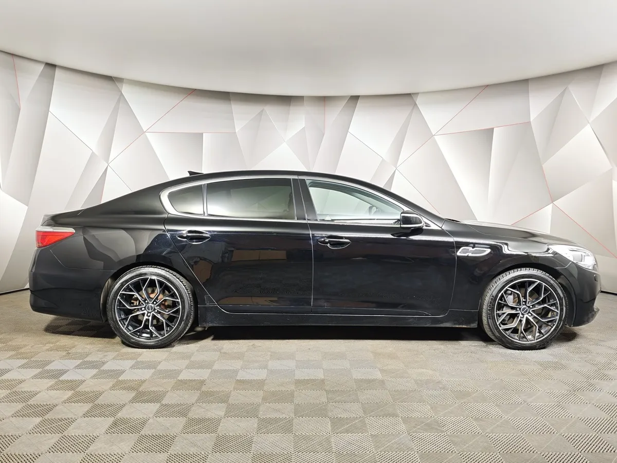 Kia Quoris 3.8 AT (334 л.с.) Premium Черный в АВИЛОН. Слайд №6