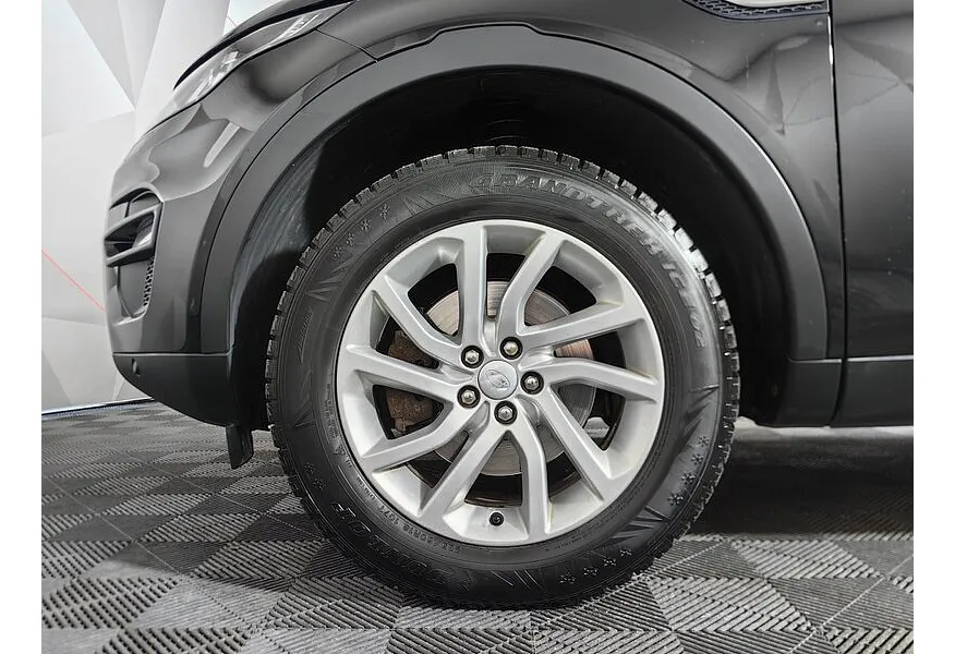 Land Rover Discovery Sport 2.0 TD4 AT AWD (150 л.с.) SE Черный в АВИЛОН. Слайд №9