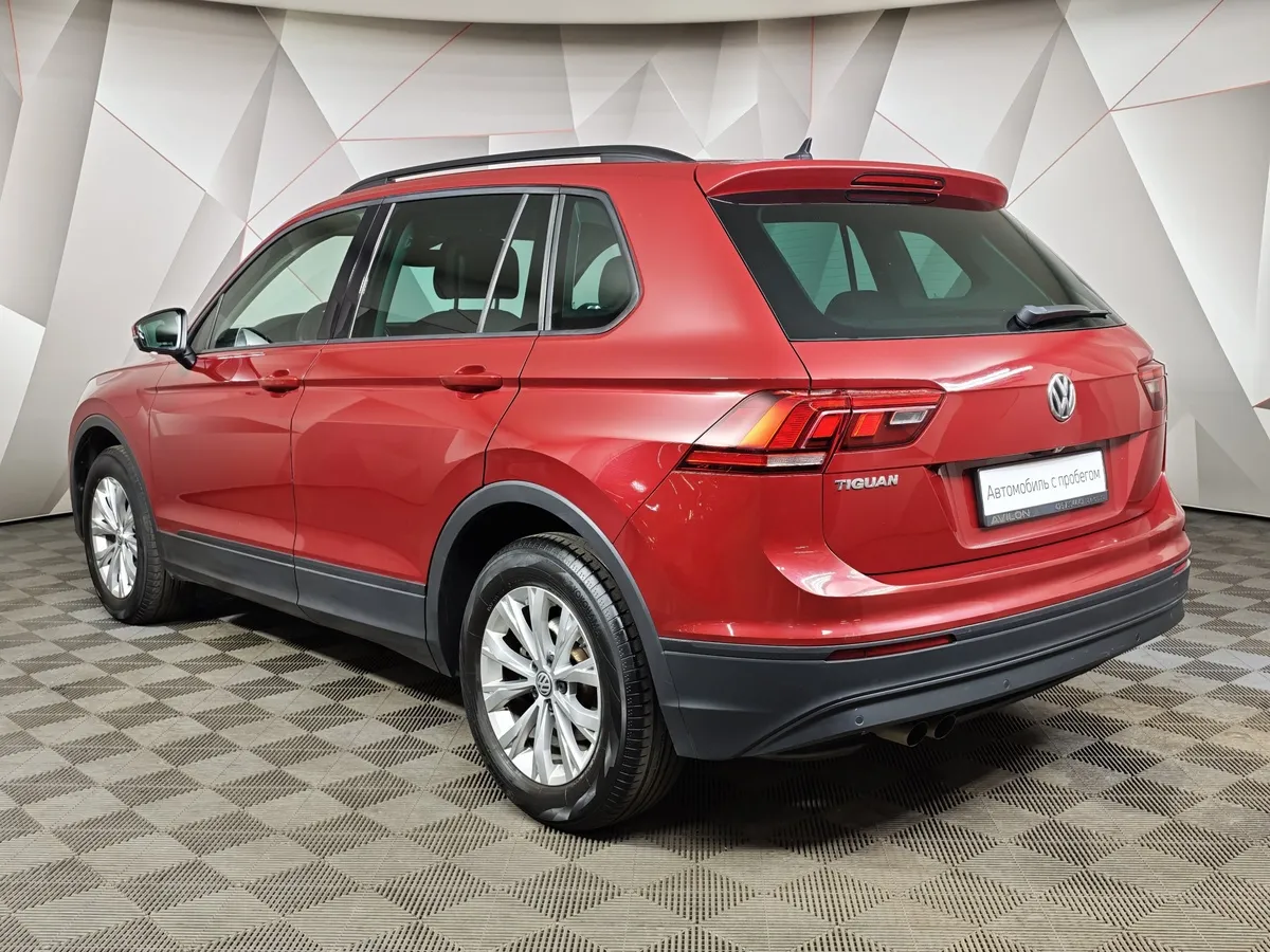 Volkswagen Tiguan 1.4 TSI BlueMotion DSG (150 л.с.) Comfortline Красный в АВИЛОН. Слайд №4