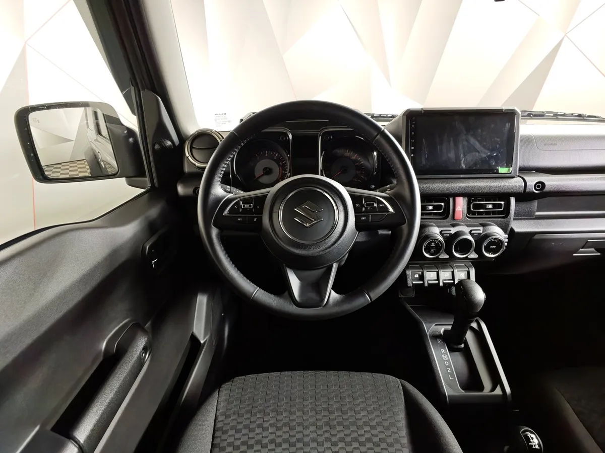 Suzuki Jimny 1.5 AT AWD (102 л.с.) GLX Серый в АВИЛОН. Слайд №19