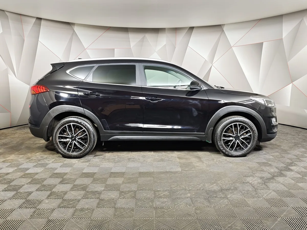 Hyundai Tucson 2.0 (150 л.с.) MPi-6AT-4WD Family Черный в АВИЛОН. Слайд №6