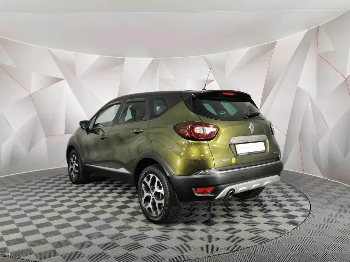 Renault Kaptur 2.0 AT AWD (143 л.с.) Зеленый в АВИЛОН. Слайд №4