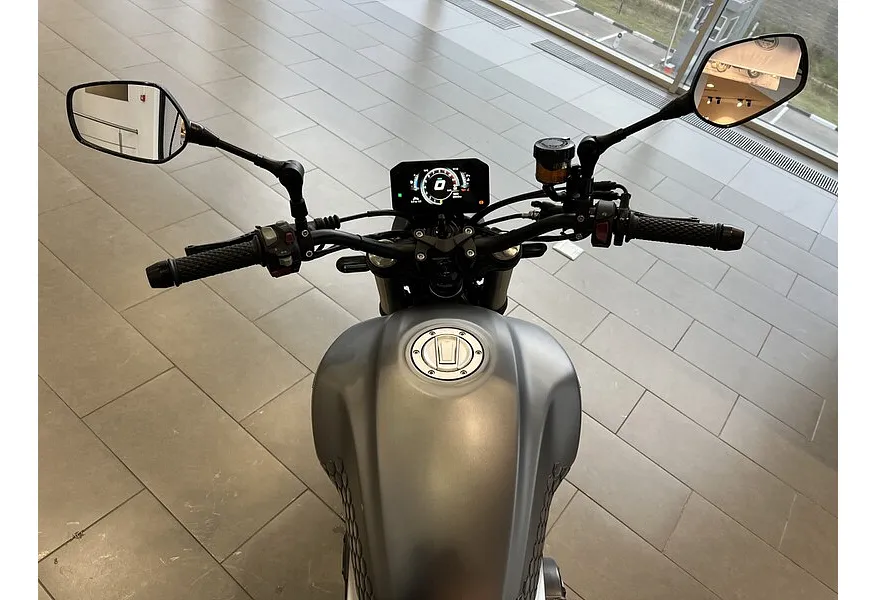 LIVE. Слайд №10