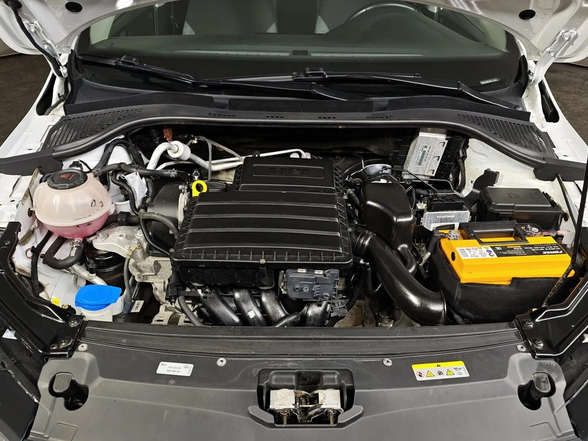 Skoda Rapid 1.6 AT (110 л.с.) Белый в АВИЛОН. Слайд №11