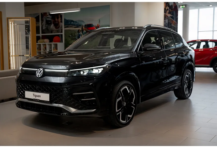 АВИЛОН - Volkswagen Tiguan 380 TSI 2.0 DSG 4WD (220 л.с.) R-Line Черный - slide 0