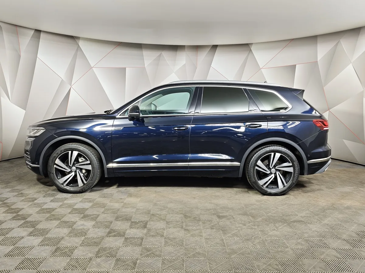 Volkswagen Touareg 2.0 TSI Tiptronic 4Motion (249 л.с.) Business Черный в АВИЛОН. Слайд №5