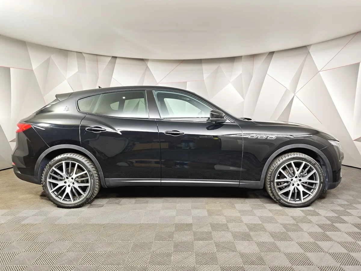 Maserati Levante Diesel 3.0 V6 AT (275 л.с.) Gransport Черный в АВИЛОН. Слайд №6
