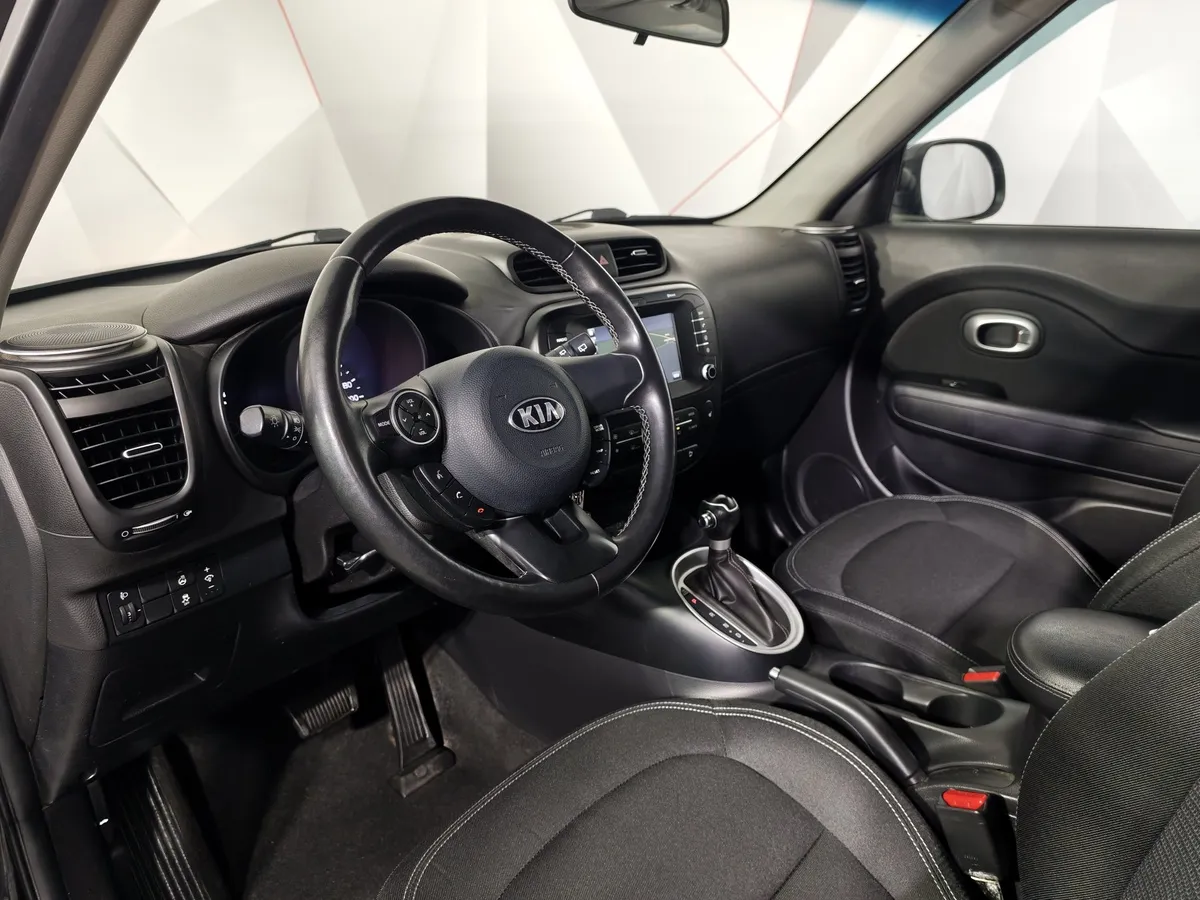 Kia Soul 1.6 AT (132 л.с.) Prestige Черный в АВИЛОН. Слайд №19